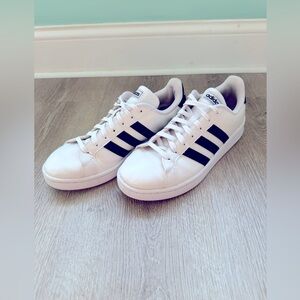 Adidas Grand Court Shoes